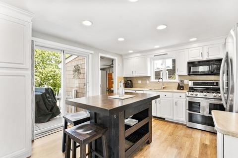 35 Q St, Hull, MA 02045 photo 9