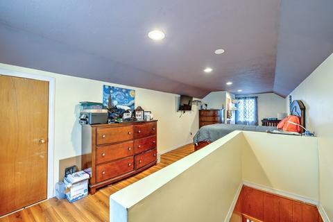 41 Shawmut St, Springfield, MA 01108 photo 28