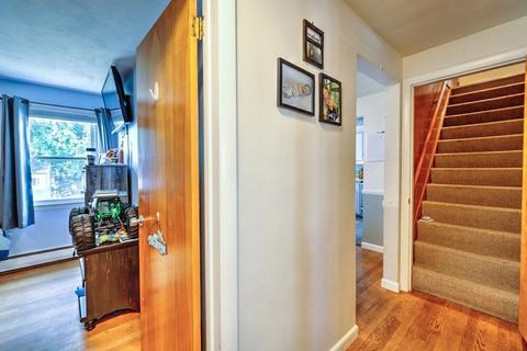 41 Shawmut St, Springfield, MA 01108 photo 26