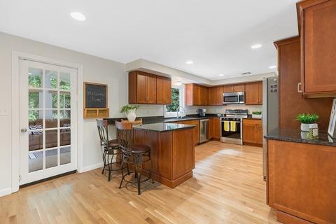23 Grandview Rd, Reading, MA 01867 photo 6
