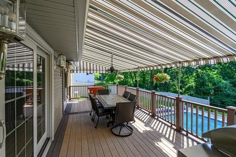 97 Garvey Dr, Springfield, MA 01109 photo 28