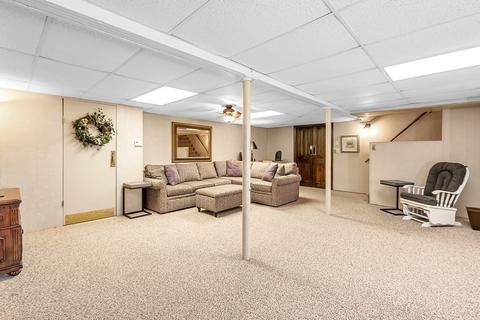 97 Garvey Dr, Springfield, MA 01109 photo 25