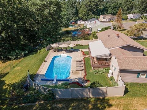 97 Garvey Dr, Springfield, MA 01109 photo 35