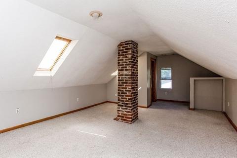 124 Gillette Ave, Springfield, MA 01118 photo 29