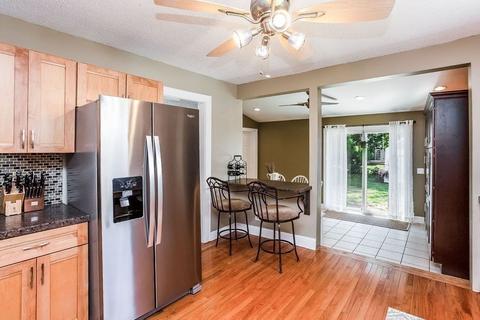 124 Gillette Ave, Springfield, MA 01118 photo 7
