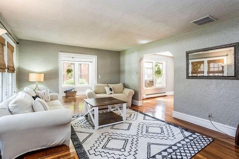 124 Gillette Ave, Springfield, MA 01118 photo 3