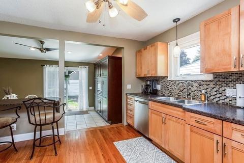 124 Gillette Ave, Springfield, MA 01118 photo 6