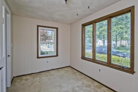 246 Connecticut Ave, Springfield, MA 01104 photo 9