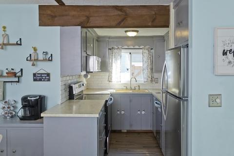 246 Connecticut Ave, Springfield, MA 01104 photo 15