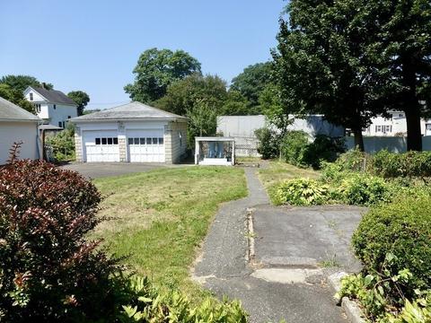 13 Williams St, Ware, MA 01082 photo 4