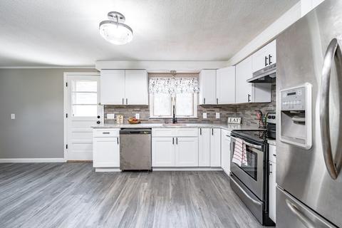 23 Victoria Dr, Webster, MA 01570 photo 7