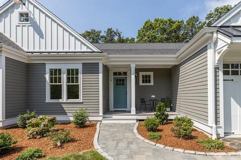 13 Tudor Ter, Mashpee, MA 02649 photo 3
