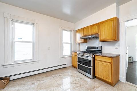 415 Front St, Chicopee, MA 01013 photo 6