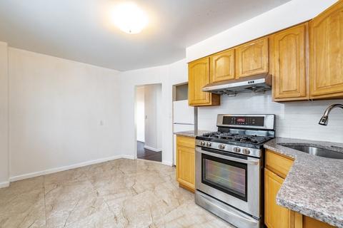 415 Front St, Chicopee, MA 01013 photo 27