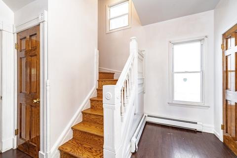 415 Front St, Chicopee, MA 01013 photo 4