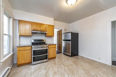 415 Front St, Chicopee, MA 01013 photo 7