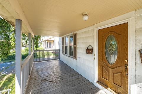 415 Front St, Chicopee, MA 01013 photo 2