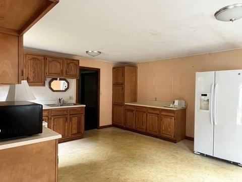 90 Wareham St, Middleboro, MA 02346 photo 13