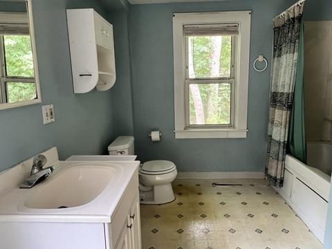 90 Wareham St, Middleboro, MA 02346 photo 7