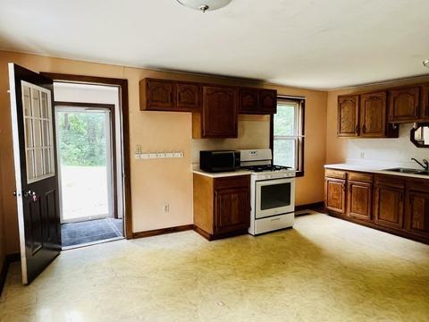 90 Wareham St, Middleboro, MA 02346 photo 15
