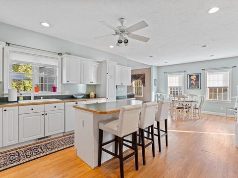 20 Concord Rd, Stoneham, MA 02180 photo 3