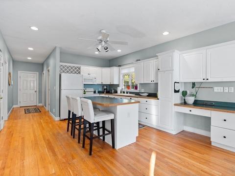 20 Concord Rd, Stoneham, MA 02180 photo 5