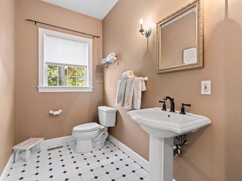 20 Concord Rd, Stoneham, MA 02180 photo 9