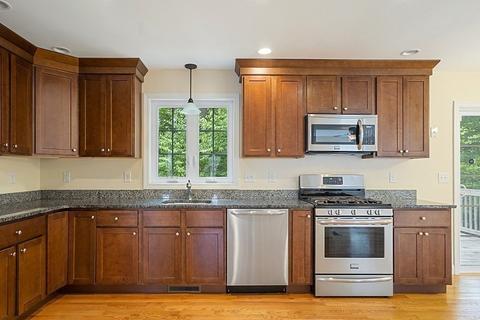 19 Alyssa Dr, Townsend, MA 01469 photo 5