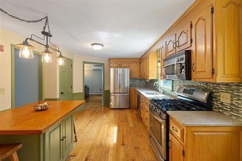 6 Crestview Dr, Millis, MA 02054 photo 9
