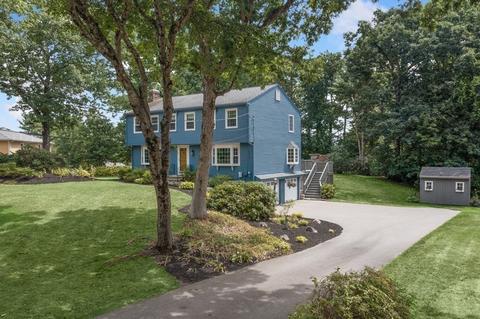 6 Crestview Dr, Millis, MA 02054 photo 3