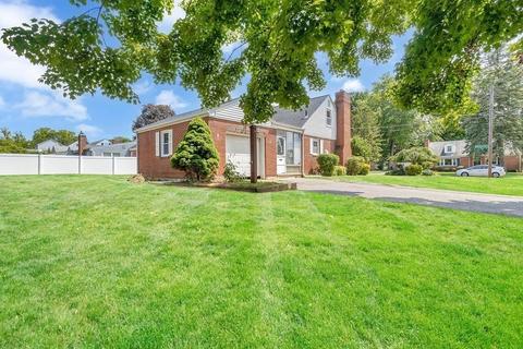 58 Sunnybrook Rd, Springfield, MA 01129 photo 2