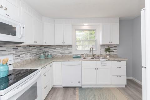 58 Sunnybrook Rd, Springfield, MA 01129 photo 6