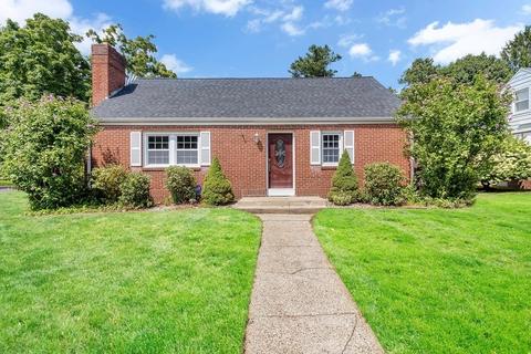 58 Sunnybrook Rd, Springfield, MA 01129 photo 1