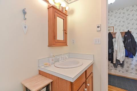 120 Newell Ave, Needham, MA 02492 photo 16