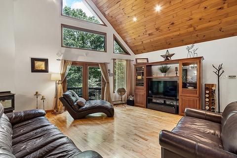 38 Pine St, Douglas, MA 01516 photo 5
