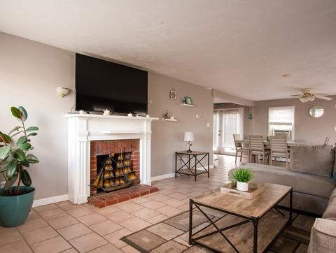 48 Wankinquoah Ave, Wareham, MA 02571 photo 4