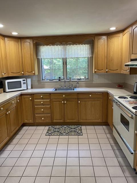 6 Hanson Rd, Danvers, MA 01923 photo 7