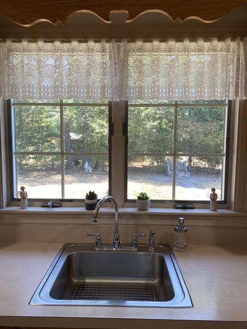 6 Hanson Rd, Danvers, MA 01923 photo 8