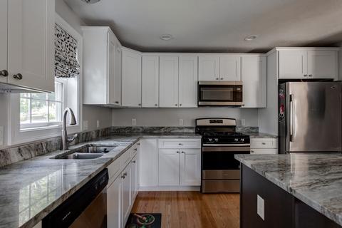 3 Smith Ln, Worcester, MA 01606 photo 9
