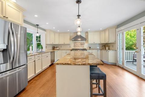 15 Chestnut St, Danvers, MA 01923 photo 14