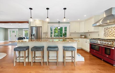 15 Chestnut St, Danvers, MA 01923 photo 16