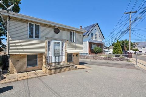 88-88 A Shute St, Everett, MA 02149 photo 16