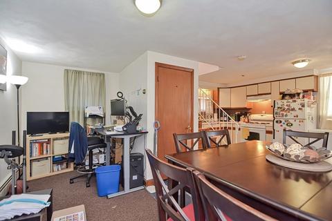 88-88 A Shute St, Everett, MA 02149 photo 9