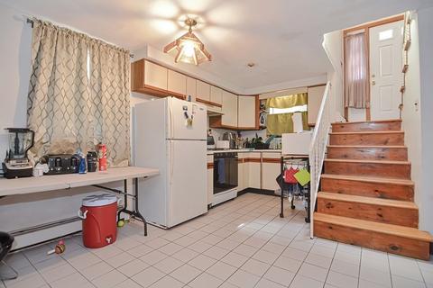 88-88 A Shute St, Everett, MA 02149 photo 17