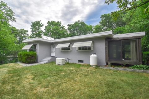 57 Telbar St, Springfield, MA 01128 photo 3
