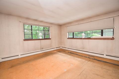 57 Telbar St, Springfield, MA 01128 photo 17