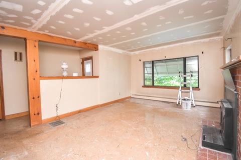 57 Telbar St, Springfield, MA 01128 photo 21