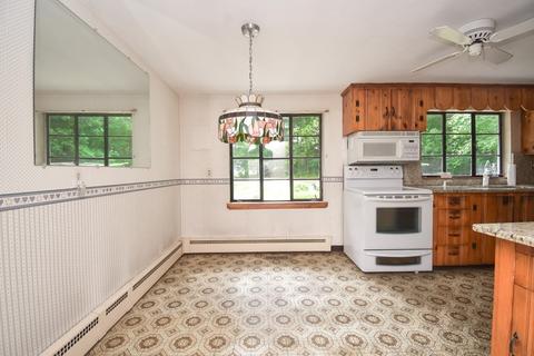 57 Telbar St, Springfield, MA 01128 photo 14