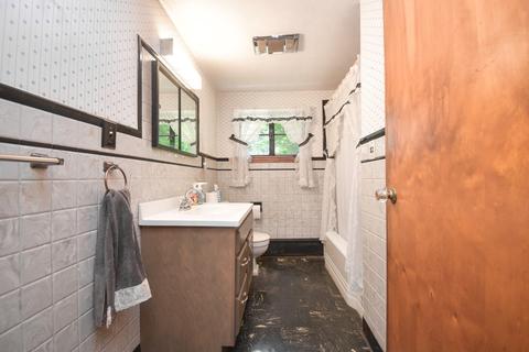 57 Telbar St, Springfield, MA 01128 photo 15