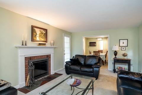 13 Louise Ave, Easthampton, MA 01027 photo 9